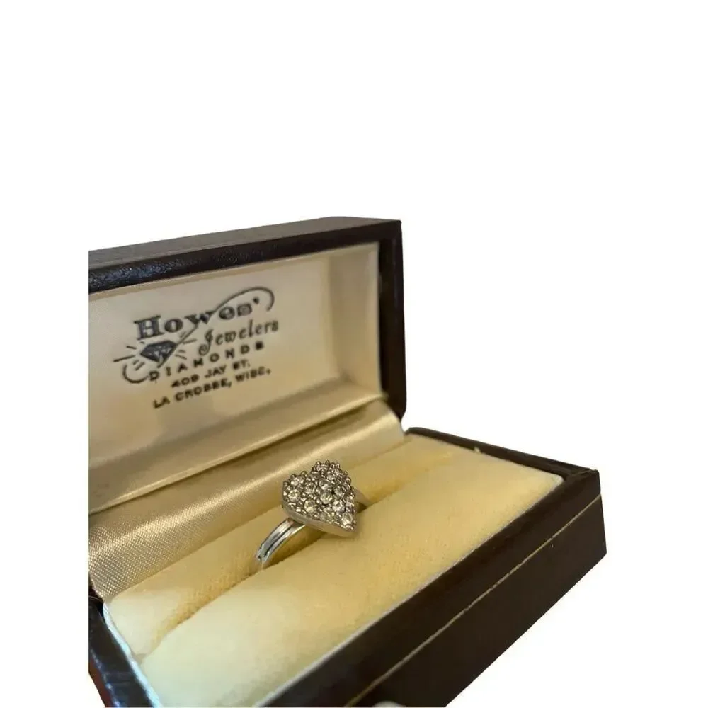 Vintage Silver Tone Heart Gemstone Ring Jewelry Rhinestone Bling Anniversary